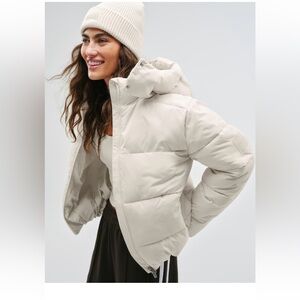 NWT Athleta Bone Stratus Puffer Jacket, Small coat hooded ivory
